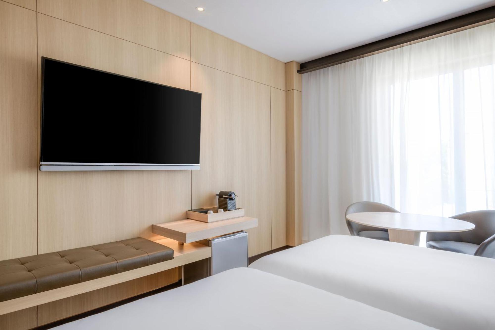 Ac Hotel Ciutat De Palma By Marriott Экстерьер фото